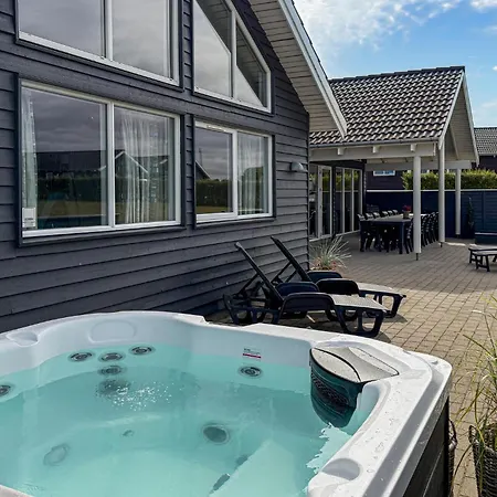 Front In With Sauna Holiday home