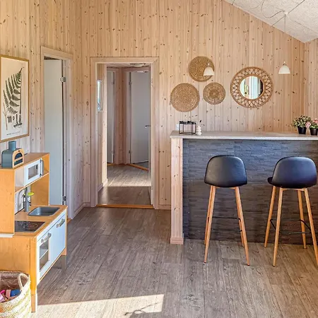 Front In With Sauna Semesterbostad